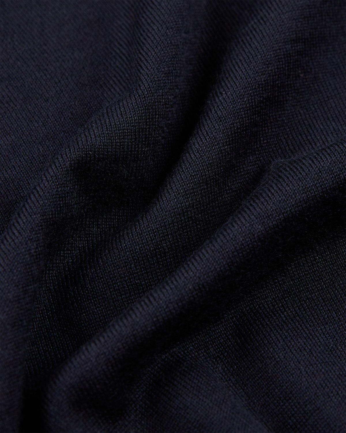 Slim fit cashmere and silk turtleneck sweater