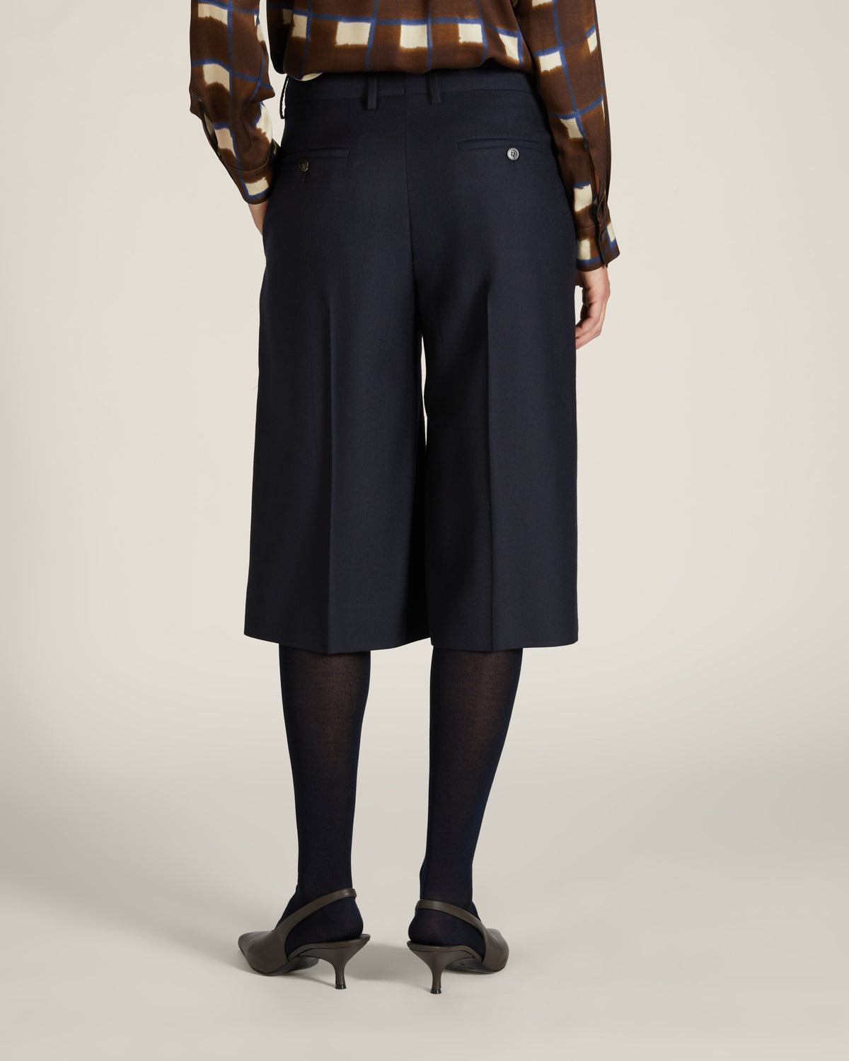 Straight-fit Bermuda shorts in natural-stretch wool
