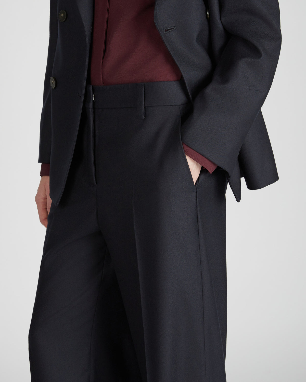 Regular fit trousers in stretch flannel