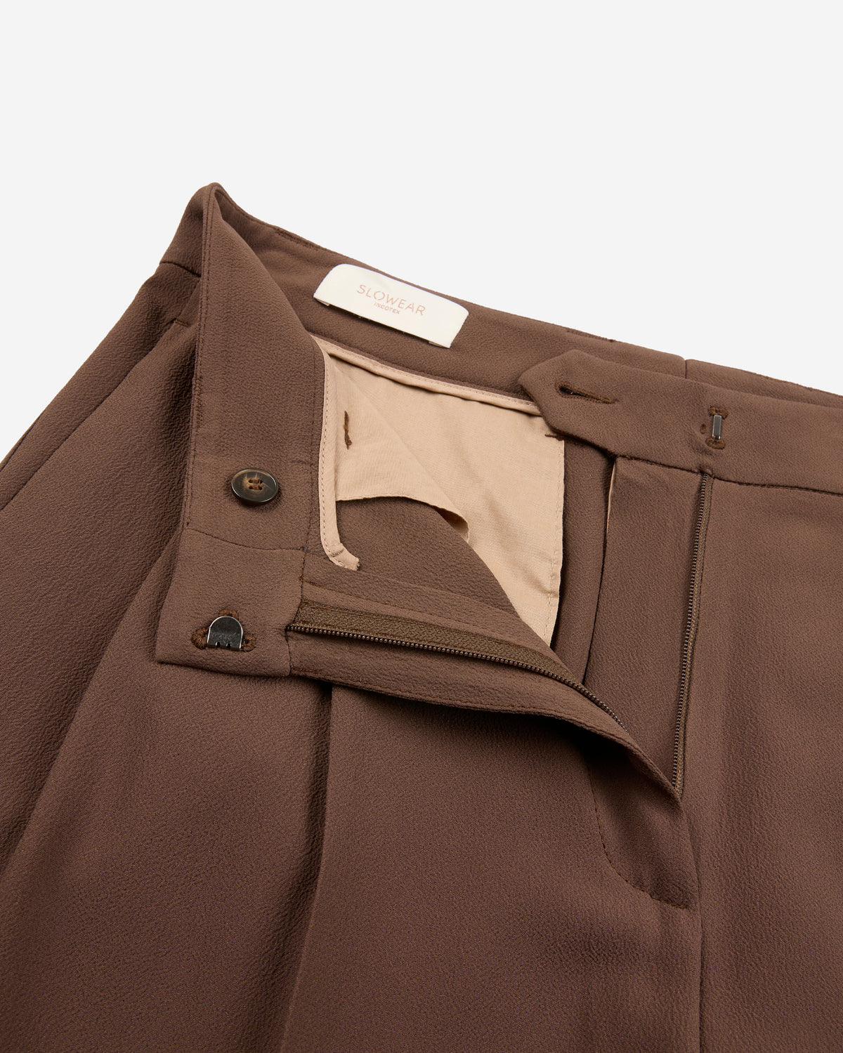 Wide fit trousers in silk-blend crêpe de chine
