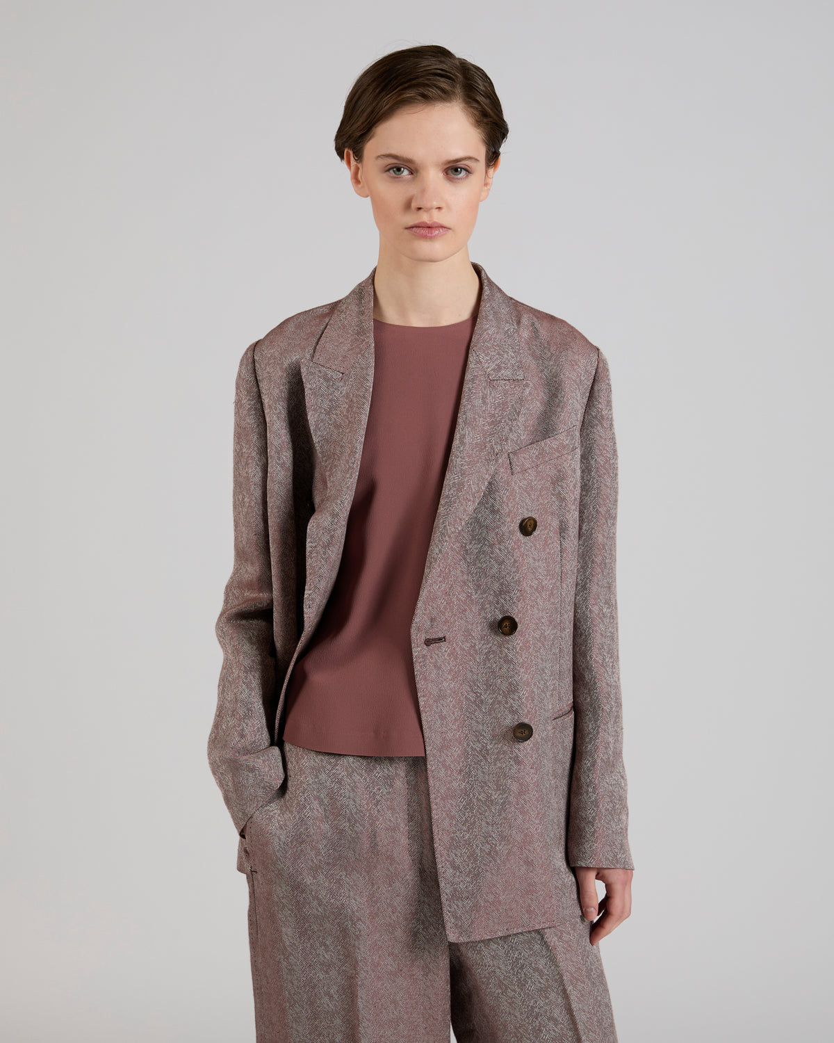 Double-breasted jacket in linen and viscose herringbone