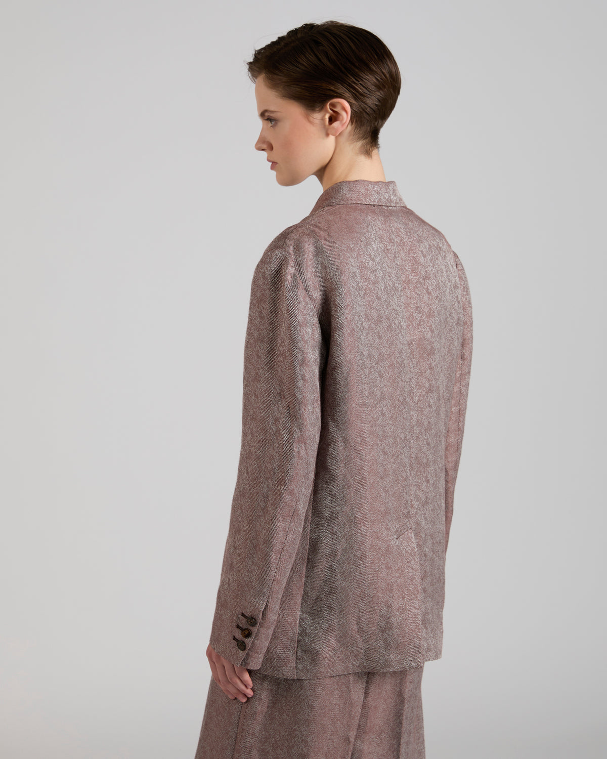 Double-breasted jacket in linen and viscose herringbone