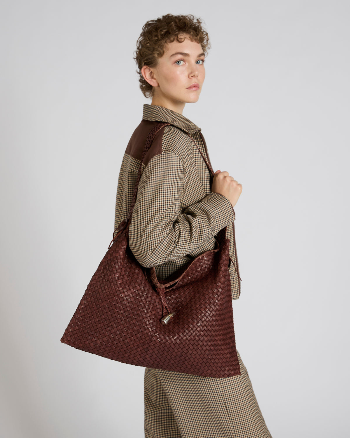 Maxi calfskin shoulder bag