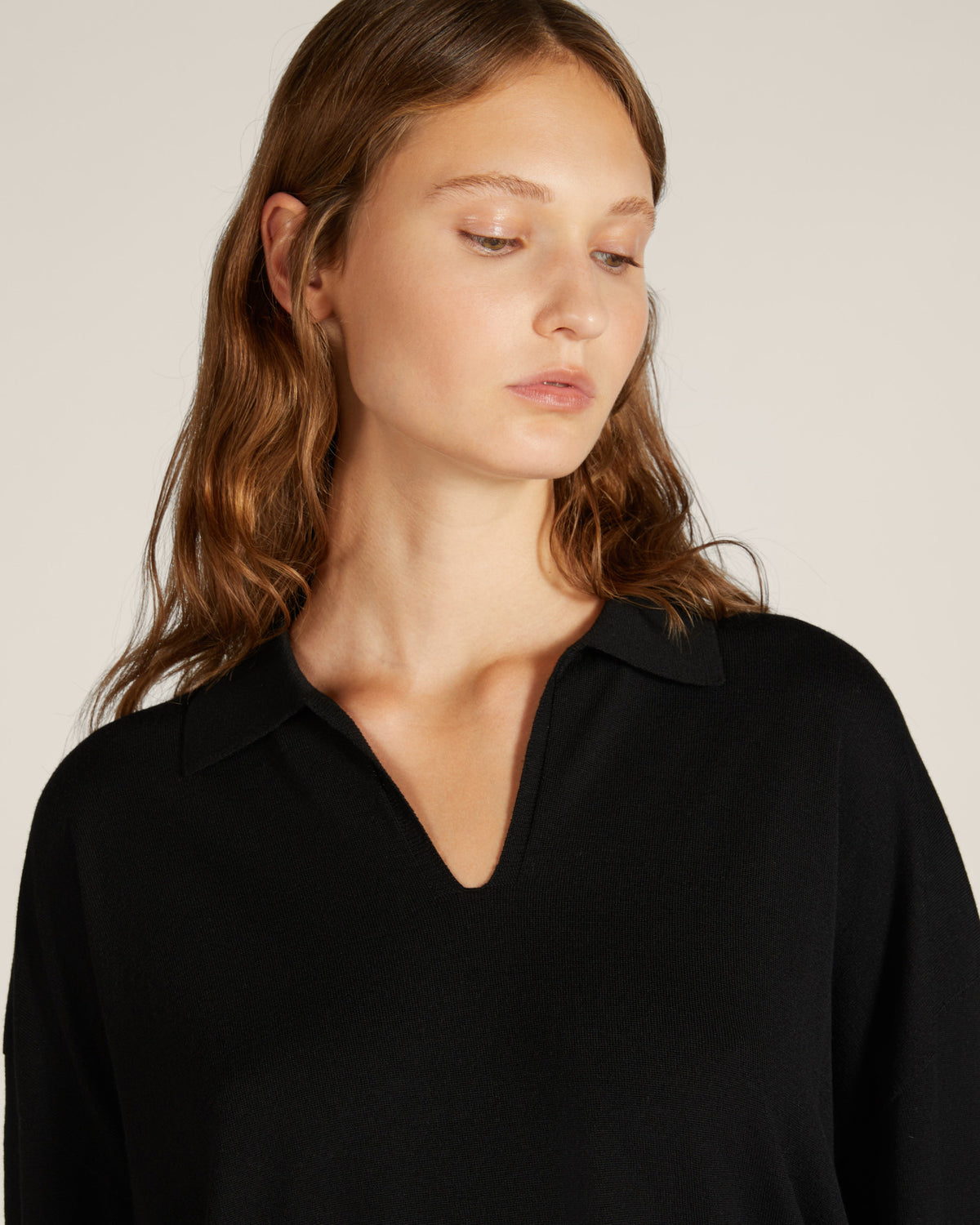 Wide fit V neck polo shirt in Flexwool