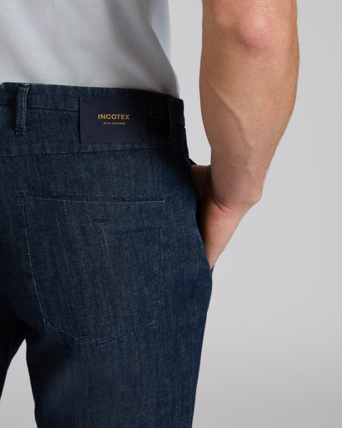 Tapered fit cotton trousers